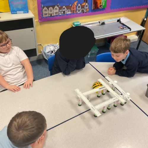 Computing - Bee-bot experimenting